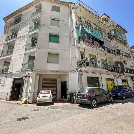 Apartment With 2 Bedrooms In *